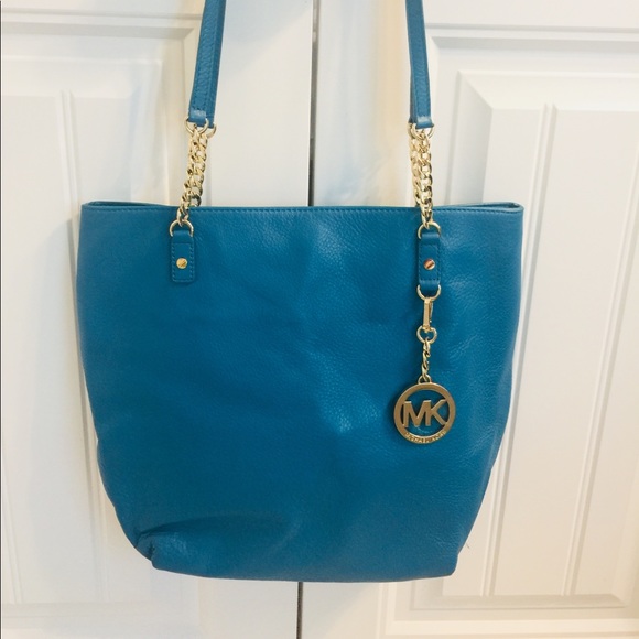 Authentic Michael Kors Bag - Picture 1 of 3